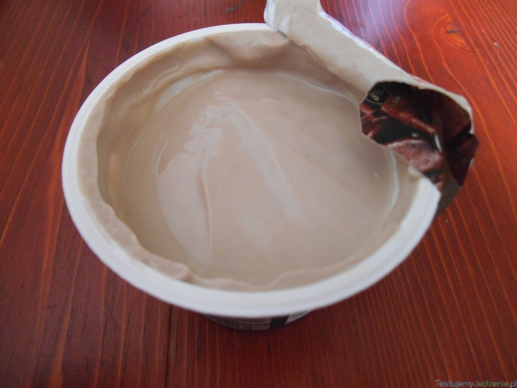 kawowy jogurt bon creme z biedronki