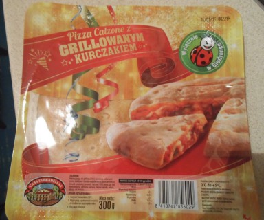 pizza calzone z kurczakiem z biedronki