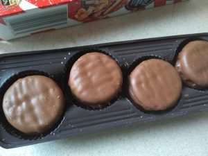 biedronka ciastka peanut butter