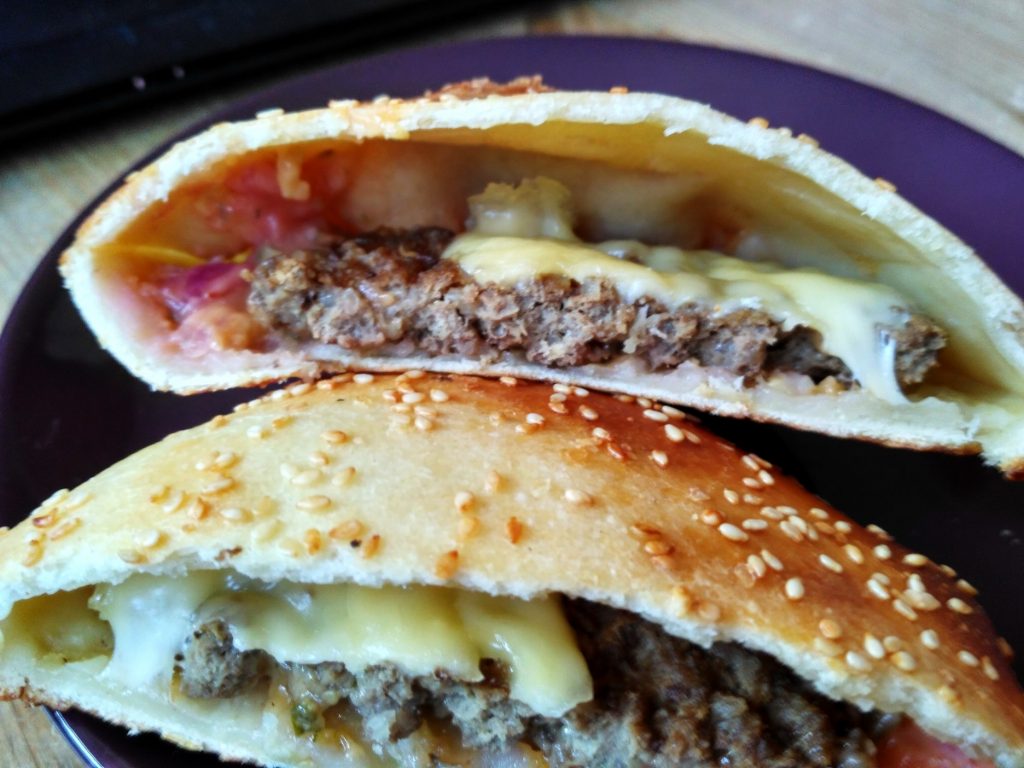Test hamburgera z biedronki